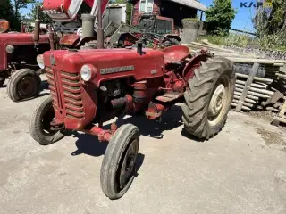 McCormick D-324