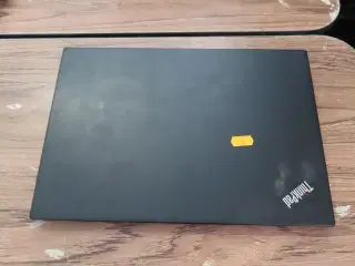 Bærbar computer LENOVO T490s