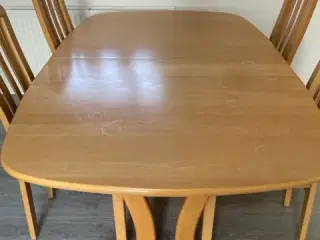 Spisebord med 2 tillægsplader