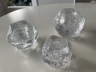 Snow Ball lysestager fra Kosta Boda 3 størrelser