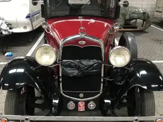 Ford A 1931 Tawn Sedan
