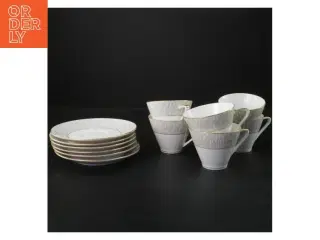 Koh-I-Noor kaffekopper med undertallerkener fra Knigl pr Tettau (str. 6 kopper. ø. 8 cm. længde. 6,5 cm. 6 undertallerkener. ø. 1