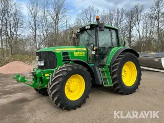 Traktor John Deere 6830 Premium med frontlyft