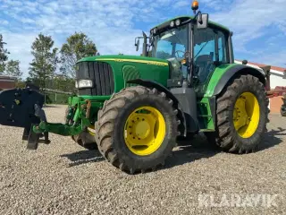 Traktor John Deere 6820