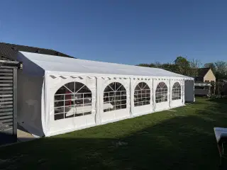 Partytelt 6x12m inkl. 30 stole og 10 borde.