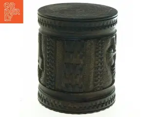 Udsmykket sort trææske (str. 11 x 9 cm)