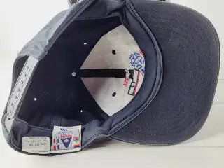 ⭐️- Vintage Active Swiss Design kasket fra VM 1994