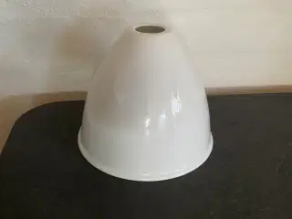 Pocelænsskærm 16 cm til Gubi lampe