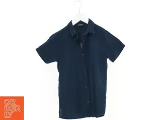 Skjorte fra DNG (str. 140 cm)