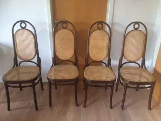 Stole m flet ryg og sæde
