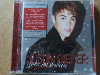 Justin Bieber ** Under The Mistletoe – Deluxe     