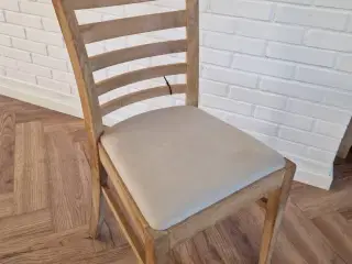 Langbord med 2 tillægsplader og 15 stole 
