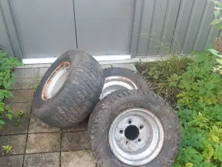 Trelleborg dæk på fælge 20x10,00x10 