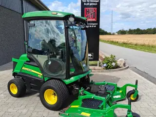 John Deere 1585 TerrainCut m. 72" Fastback klippebord