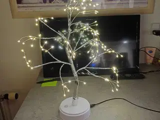 Lampen har et rigtig hyggelig varm lys to funktion