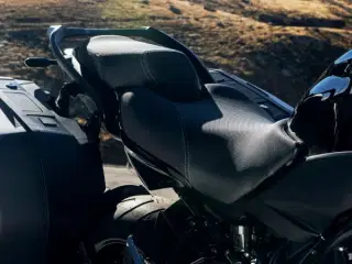Yamaha Niken GT