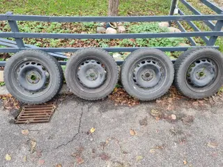 Vinterdæk på stålfælge til C1, Aygo og Peugeot 107