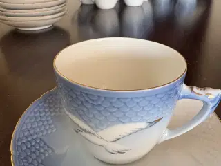 Mågestel med guldkant - kaffekopper