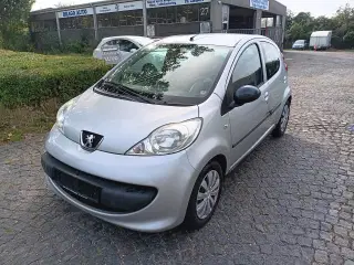 Peugeot 107 1.0 