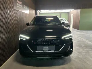 Audi e-tron 55 Black Edition S-line quattro