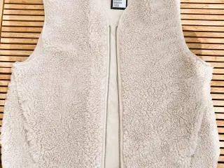 Peggy Pile Vest - Weekday