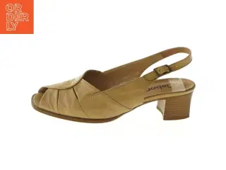 Beige sandaler med lukket tå fra Gabor (str. 37,5 )