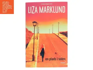 En Plads I Solen af Liza Marklund (Bog)