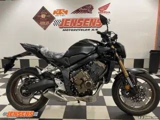 Honda CB 650 R E-Clutch