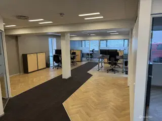 Moderne kontorlokale på 180 m² til leje i Skødstrup (8541)