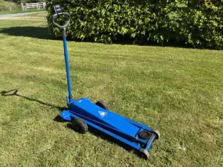 - - - Værkstedsdonkraft 5 ton