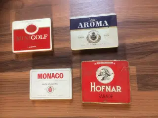 Gamle cigar æsker sælges.