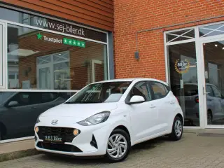 Hyundai i10 1,0 Essential 67HK 5d