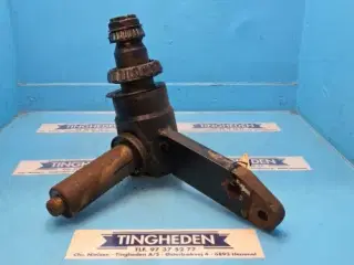 Massey Ferguson 7274 Spindel L. 46729800