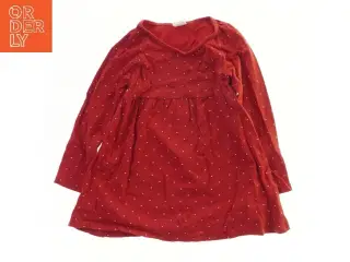 Langærmet rød kjole med prikker fra H&M (str. 92)
