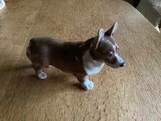 Kgl Gorki hund af Jeanne Grut