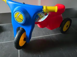 Dantoy scooter 