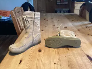 Sandaler, Kondisko, Støvler STR 38