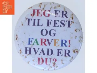 Rund badge med tekst (str. Ø 5,5 cm)