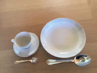 Ægte sølvteske og serveringsske “Diana”, 175+275kr
