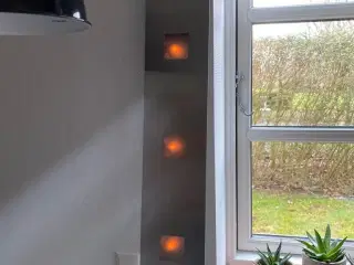 Væg lampe med lysdæmper