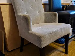 IKEA polstrede stole med gråt stof og træben