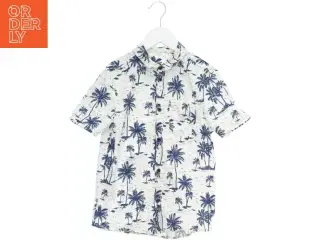 Kortærmet skjorte med palmemotiver fra H&M (str. 140)