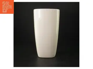Hvid porcelænsvase (str. H. 24 cm)