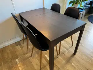 EKEDALEN Spisebord m. Udtræk & Jonstrup stole