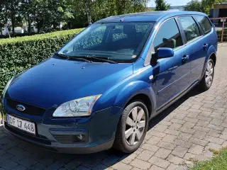 Ford focus 1.6 benzin med automatgear 