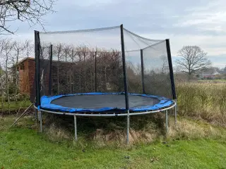 Trampolin