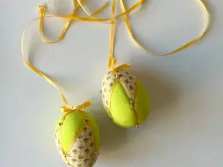 Lille påskeæg, neongul m blomster, 2 stk samlet