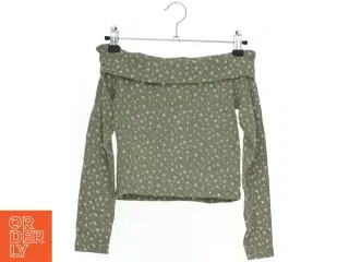 Off-shoulder bluse med blomsterprint fra H&M (str. 134)
