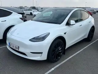 Tesla Model Y  Performance AWD