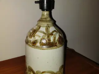 Flot keramik bordlampe